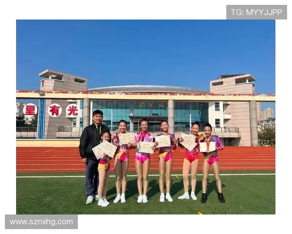 广东舞时尚啦啦队户外舞蹈绽放青春活力体育精神同行运动风采拼搏